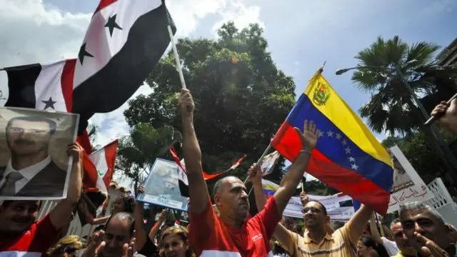 Manifestantes na rua