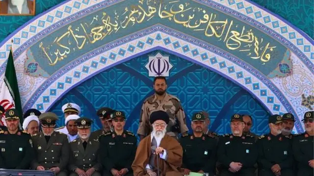 آیت الله خامنه ای در دانشگاه افسری سپاه