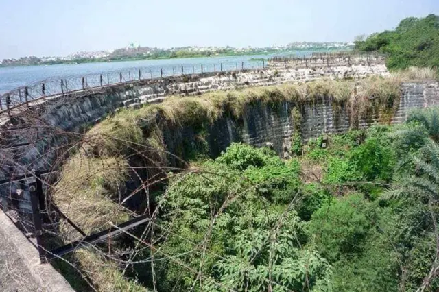 మీరాలం చెరువు, హైదరాబాద్, నిజాం, టిప్పు సుల్తాన్, మైసూరు యుద్ధం