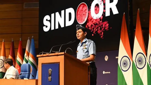 වින්ග් කමාන්ඩර් වයෝමිකා සිං