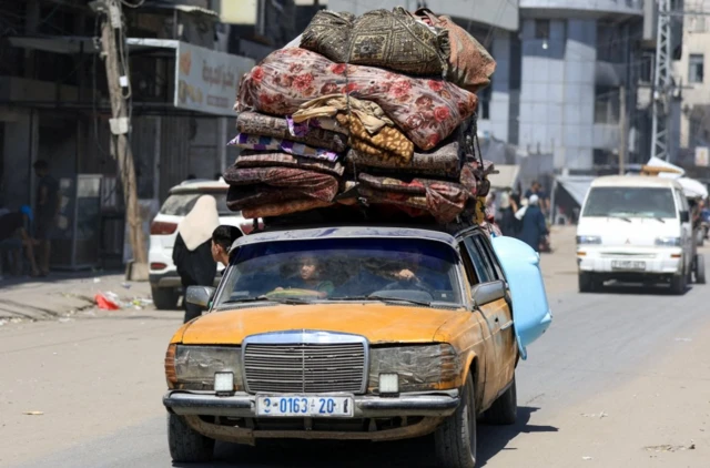 نزوح مستمر في القطاع