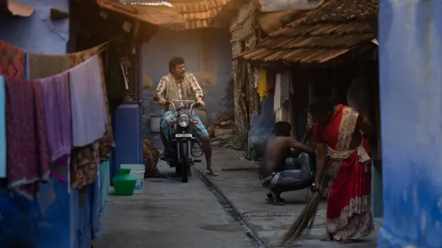 நண்பகல் நேரத்து மயக்கம், மம்மூட்டி, ரம்யா பாண்டியன்