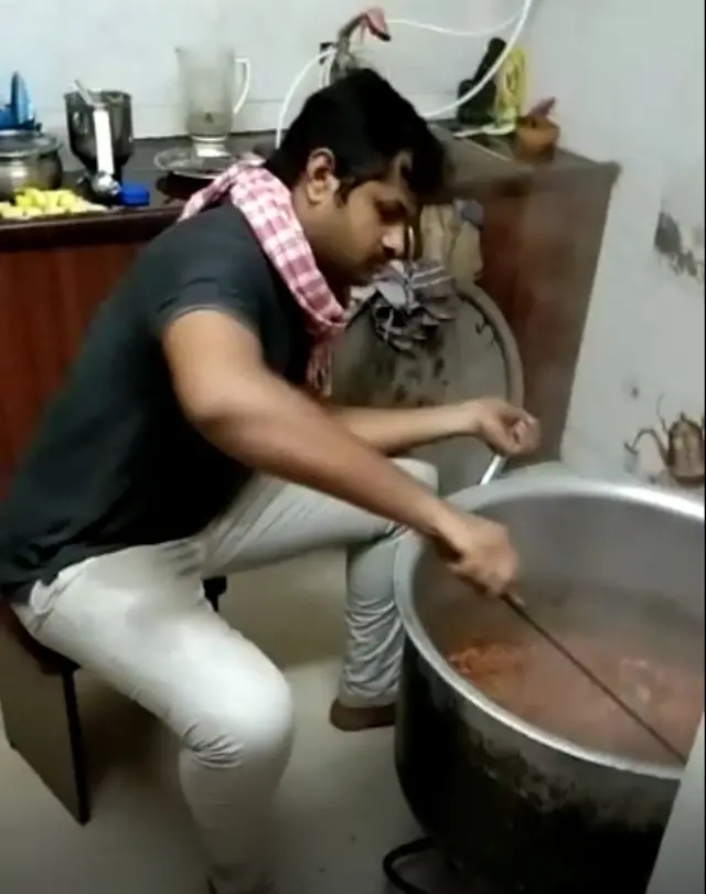 உணவகம், சென்னை, ஊடகம் 