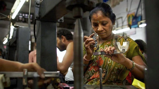 આવકની અસમાનતા, વર્લ્ડ ઇનઇક્વાલિટી લેબ રિપોર્ટ, સ્ત્રી પુરુષ આવકની અસમાનતા કેમ, ભારતમાં અમીર અને ગરીબ વચ્ચે આવકની અસમાનતા, બીબીસી ગુજરાતી 