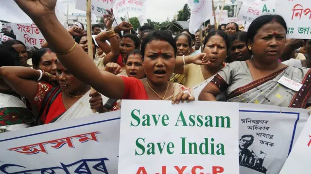 কথিত বিদেশিদের খেদানোর দাবিতে আসামে আন্দোলন