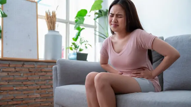 ஒரு சாதாரண மாதவிடாய் எவ்வளவு வேதனையாக இருக்கலாம் (அல்லது இருக்கக்கூடாது) என்பது பல பெண்களுக்கு தெரியாமல் உள்ளது.