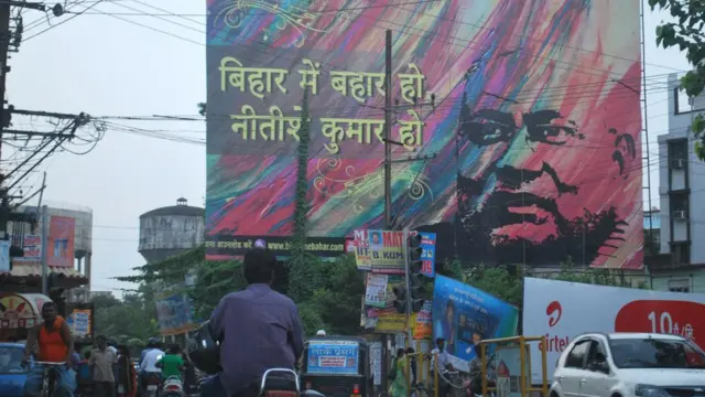 बिहार: जेडीयू-लोजपा के बीच वॉर, बीजेपी ने किया मौन अख्तियार