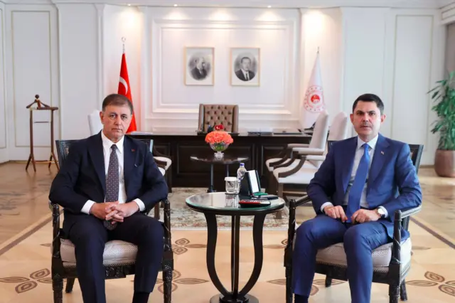 İzmir Büyükşehir Belediye Başkanı Cemil Tugay ile Çevre, Şehircilik ve İklim Değişikliği Bakanı Murat Kurum