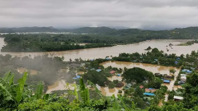 မြို့နယ်အချို့မှာ တစ်မြို့လုံးနီးပါးရေကြီးနေ