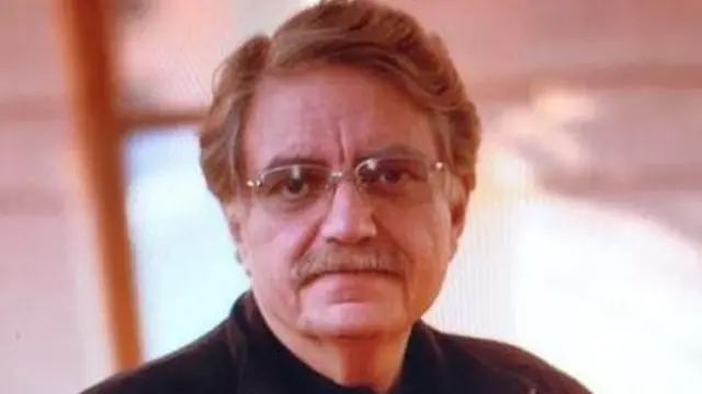 ادریس خٹک کو نومبر 2019 میں اسلام آباد سے اکوڑہ خٹک کے راستے پر صوابی انٹرچینج کے پاس سادہ لباس میں ملبوس چند افراد نے اُن کی گاڑی سے اتار لیا تھا