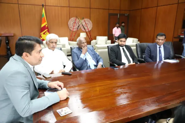 ක්රිකට් අතුරු කමිටුවේ සභාපතිවරයා ලෙස 1996 ලෝක කුසලානය ජයග්රහණය කළ ශ්රී ලංකා ක්රිකට් කණ්ඩායමේ හිටපු නායක අර්ජුන රණතුංග නම් කර තිබේ.