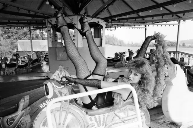 Гелен Міррен, 1975 рік