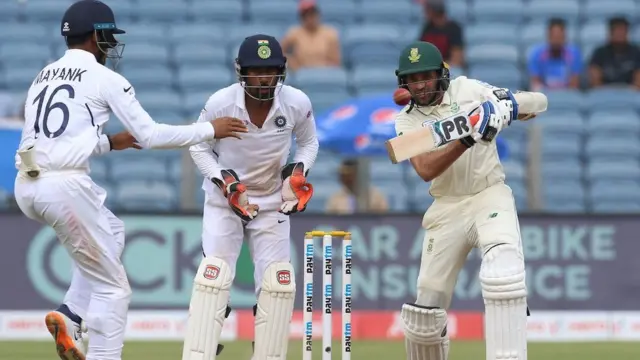 केशव महाराज