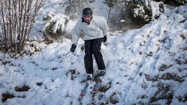 Человек на лыжах
