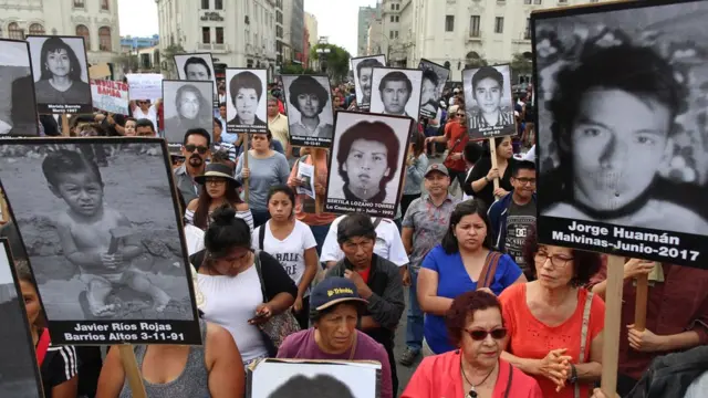 Protesta contra el indulto a Alberto Fujimori en Perú