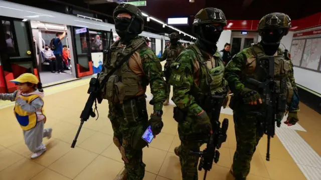 ఈక్వెడార్ భద్రతా బలగాలు