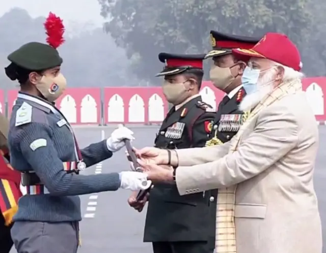 कशीश मेथवानी पंतप्रधान नरेंद्र मोंदीसोबत