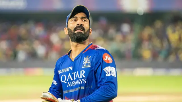 RCB vs CSK: 'ஆர்சிபி வெற்றிக்கு தோனிதான் காரணம்' - தினேஷ் கார்த்திக் பேசியது என்ன?