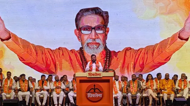 एकनाथ शिंदेच्या नेतृत्त्वातील शिवसेनेचा पहिला वर्धापन दिन