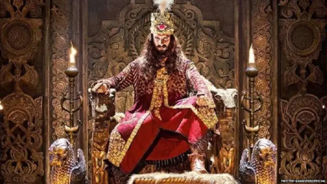 पद्मावती, दीपिका पादुकोण, संजयलीला भंसाली, करणी सेना, चुनाव