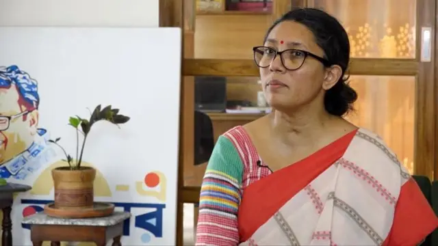 অধ্যাপক সামিনা লুৎফা