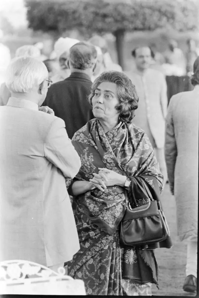 माजी राष्ट्रपती फखरुद्दीन अहमद यांच्या पत्नी आबिदा बेगम