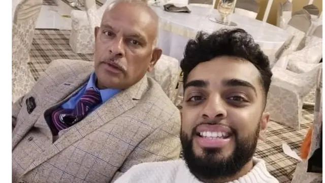 حیدر ملک اپنے والد کے ساتھ
