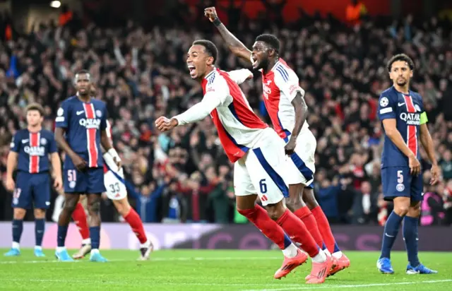 DR Koongoon Arsenaal, PSG fi Baayern Munik Ruwaandaa waliin akka hariiroo ispoonserummaa adda kutan gaafatte.