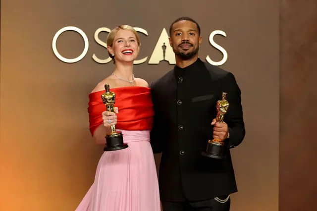 Джесси Бакли и Майкл Б. Джордан