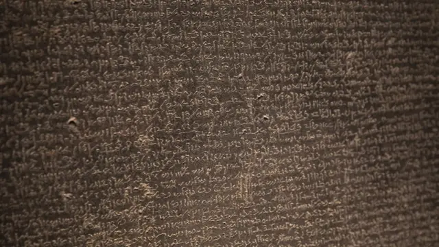 rosetta taşı