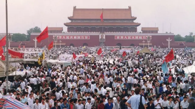 天安门抗议