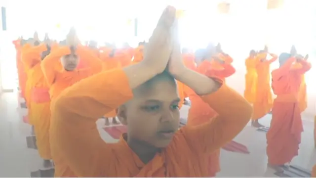 బౌద్ధ సన్యాసినులు