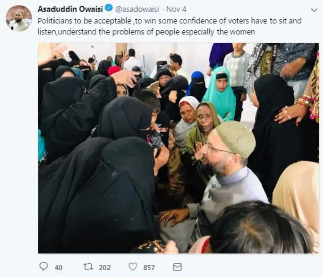 పాతబస్తీలో మహిళలతో ముఖాముఖి నిర్వహిస్తోన్న అసదుద్దీన్ ఓవైసీ