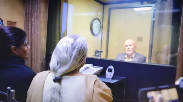 ஜாதவ் குடும்பத்தினருக்கு பாகிஸ்தான் சென்ற போது நடந்தது என்ன?