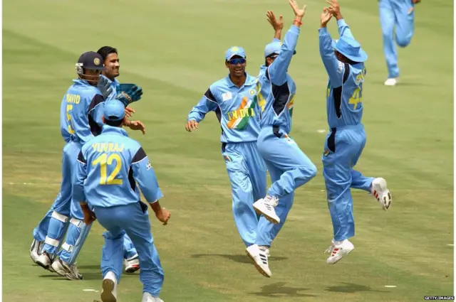 इंझमाम उल-हकच्या रनआऊटने सर्वच प्लेयर्सना आनंद झाला.