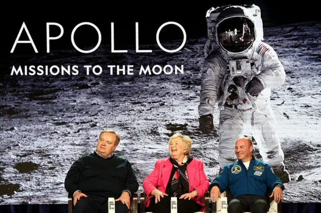 Tom Jennings, Poppy Northcutt y el Dr. Garrett Reisman