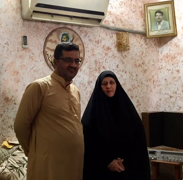 مشتاق و عمه اش حنا