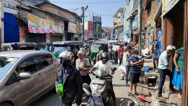 ගාල්ලේ කඩවීදියක්