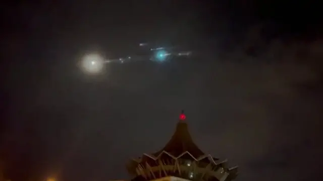 بقايا صاروخ صيني تسقط على الأرض