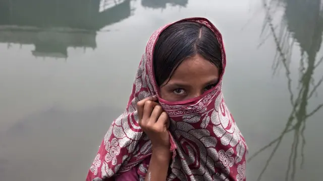 Niña en Bangladesh