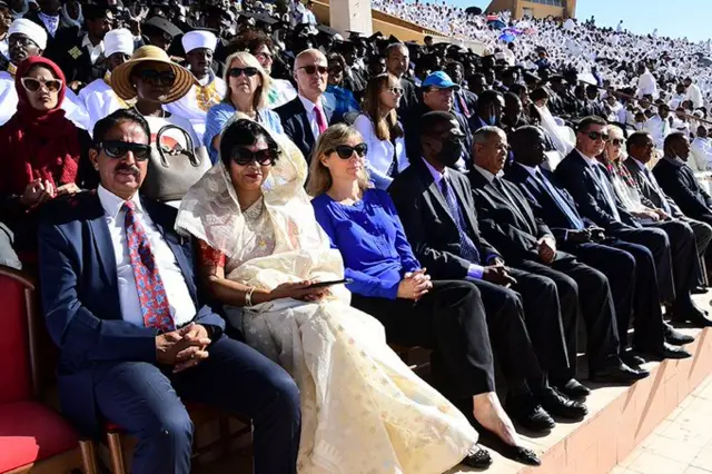 ሓያለ ናይ ወጻኢ ዲፕሎማሰኛታት ኣብቲ ኣብ ሜዳ ባሕቲ ምስከረም