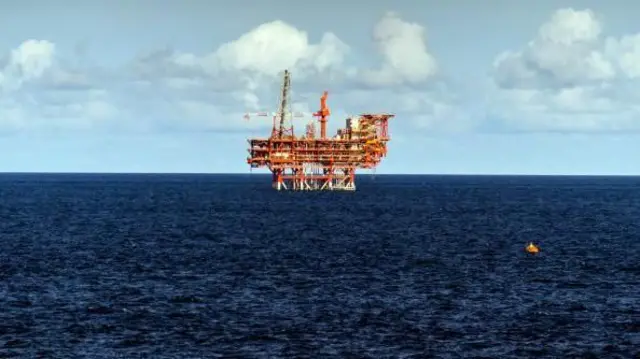 చమురు తవ్వకాలు