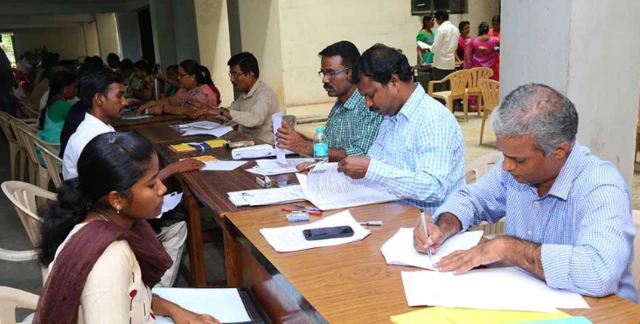 டிஎன்பிஎஸ்சி குரூப் 4 தேர்வு