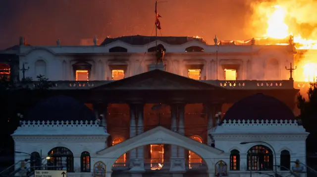 सिंहदरबारमा आगजनि