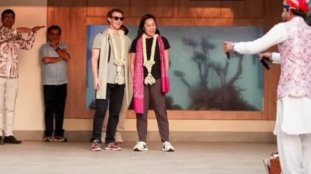 Mark Zuckerberg and im wife Priscilla afta dem enta Jamnagar