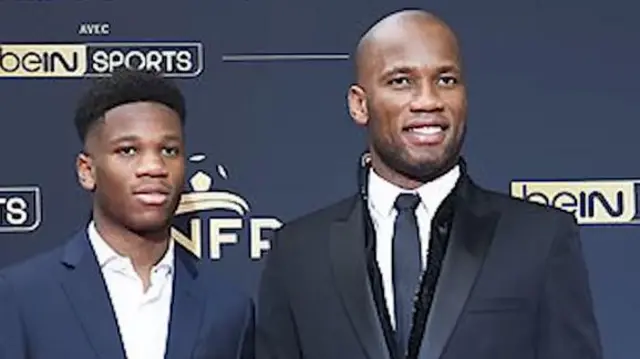 Isaac na Didier Drogba