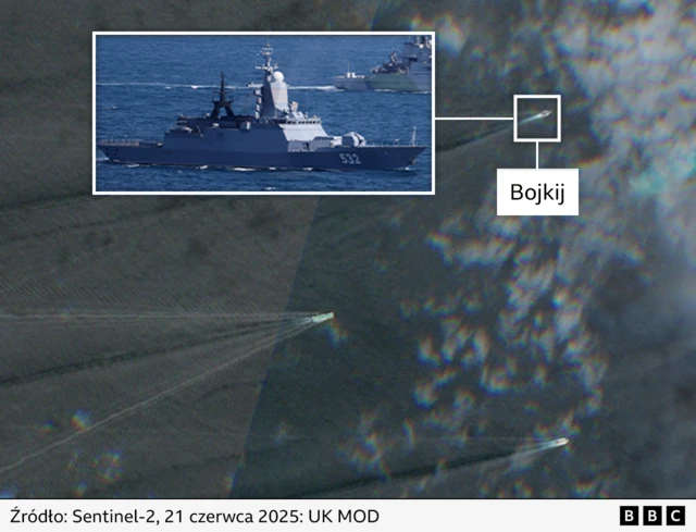 Zdjęcie satelitarne przedstawiające statek na Kanale
