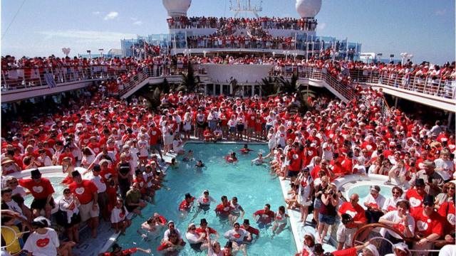 More than a thousand couples renew their vows at sea aboard Grand Princess, the largest cruise ship in the world on February 9, 1999