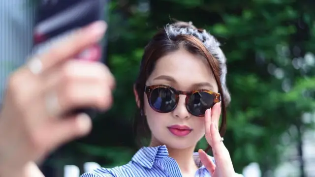 تؤثر الخصال الشخصية، مثل النرجسية، على ردود فعل الناس عند اكتشاف خيانة شريك الحياة