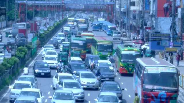 অর্থনীতি, জীবন-জীবিকা সচল করার স্বার্থে সরকার গত সপ্তাহ থেকে পরীক্ষামূলক ভাবে সবকিছু চালুর সিদ্ধান্ত নিয়েছে